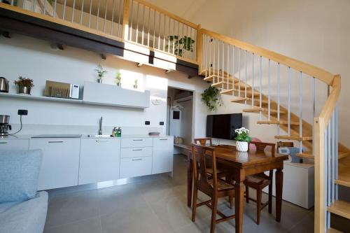 Loft Trevisan Elegant Apartment in Bra with Private Garage — 4-Star Luxury Hotel in Bra, Italy