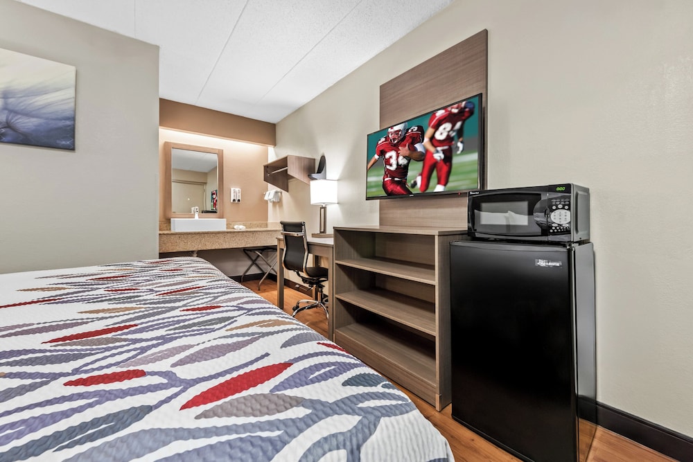 Red Roof Inn Columbus West Hilliard - photo 10