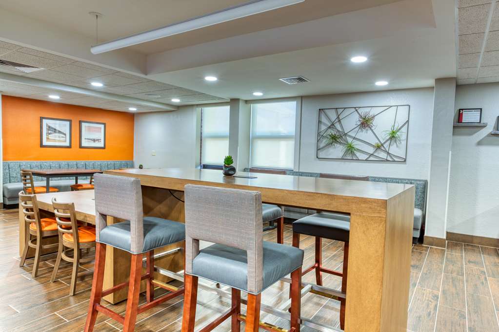 Drury Inn & Suites St. Louis Collinsville - photo 10