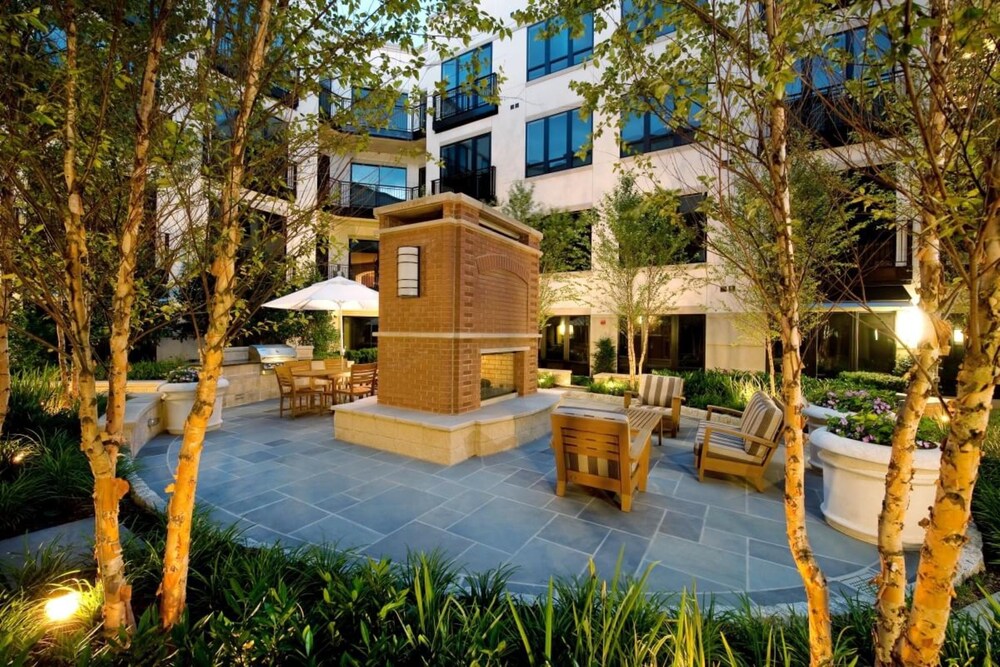 Global Luxury Suites at Brewers Hill — 4-Star Luxury Hotel in Baltimore, United States