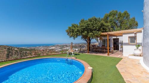 El Mirador de Los Suenos Algarrobo by Ruralidays — hotel in Algarrobo