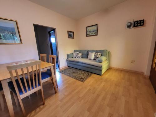 Jasna Apartments West — 4-Star Luxury Hotel in Murter, Croatia