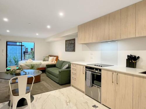 Cosy Studio in Allen Street — 4-Star Luxury Hotel in Christchurch, New Zealand