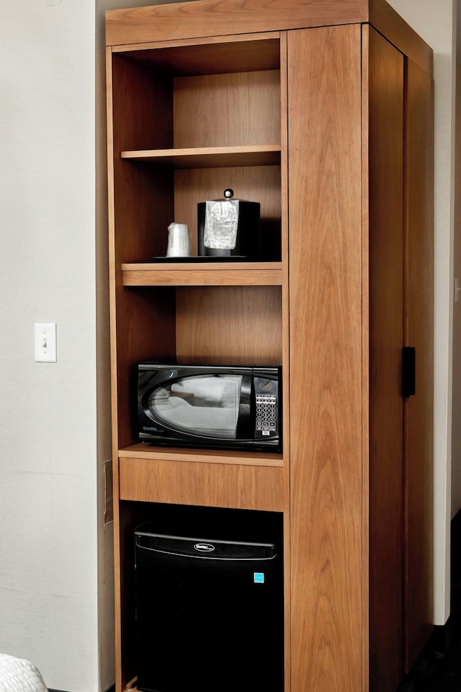Fairfield Inn & Suites by Marriott Richmond Airport - photo 9