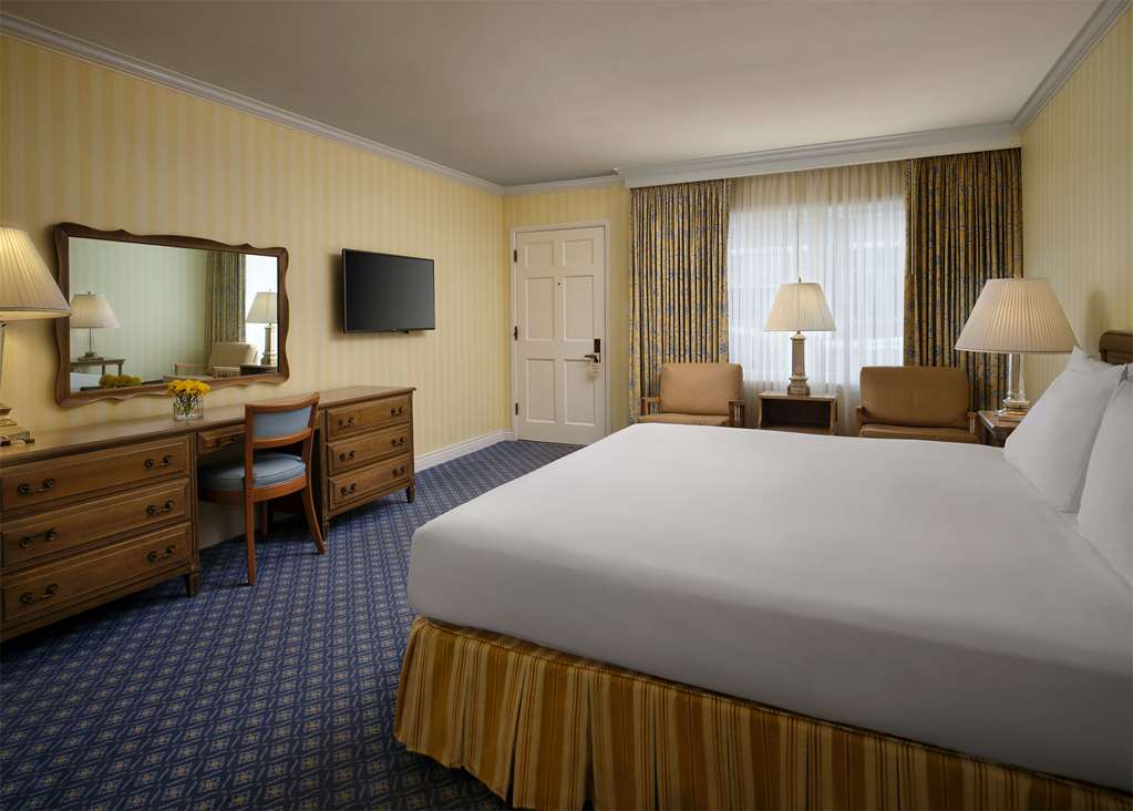Little America Hotel - photo 17