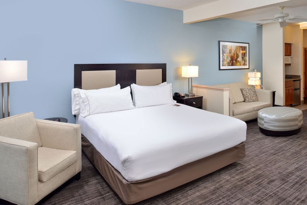 Holiday Inn Express & Suites St Joseph by IHG - photo 27