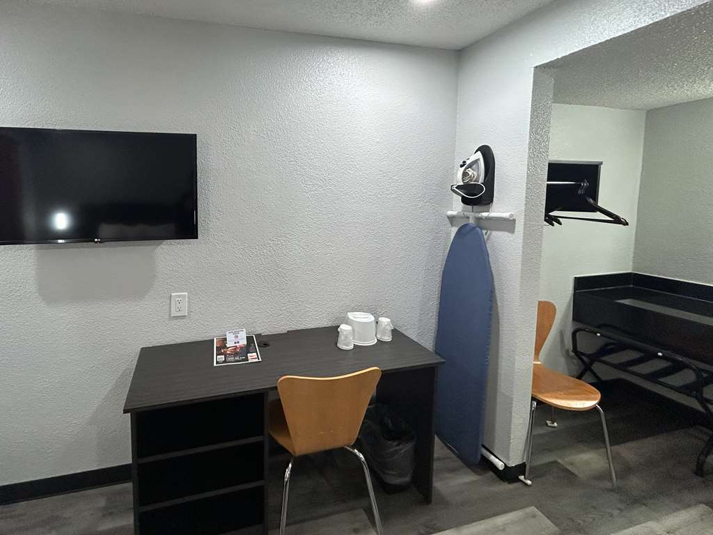 Motel 6 Tacoma WA South - photo 3