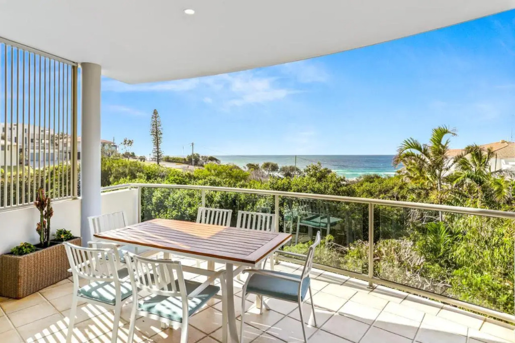 Sun sand and surf Sunrise Beach — 4-Star Luxury Hotel in Sunrise Beach, Australia