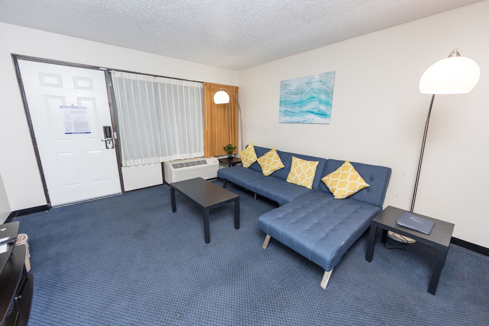 Ocean Coast Hotel At The Beach - photo 5