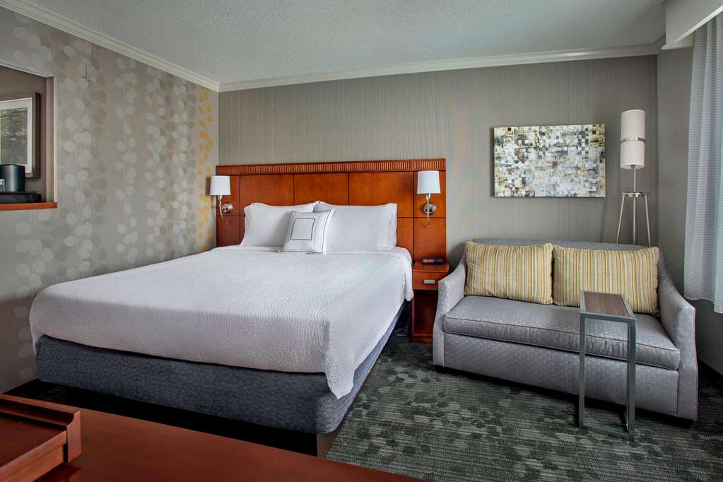 Sonesta Select Tinton Falls Eatontown - photo 10