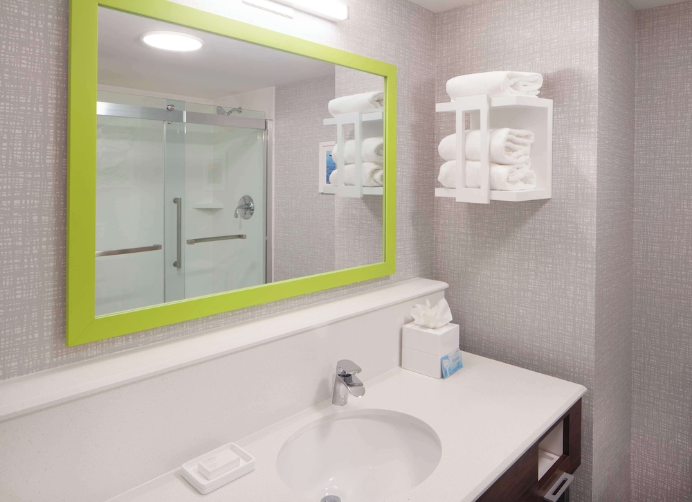 Hampton Inn Ogallala - photo 10