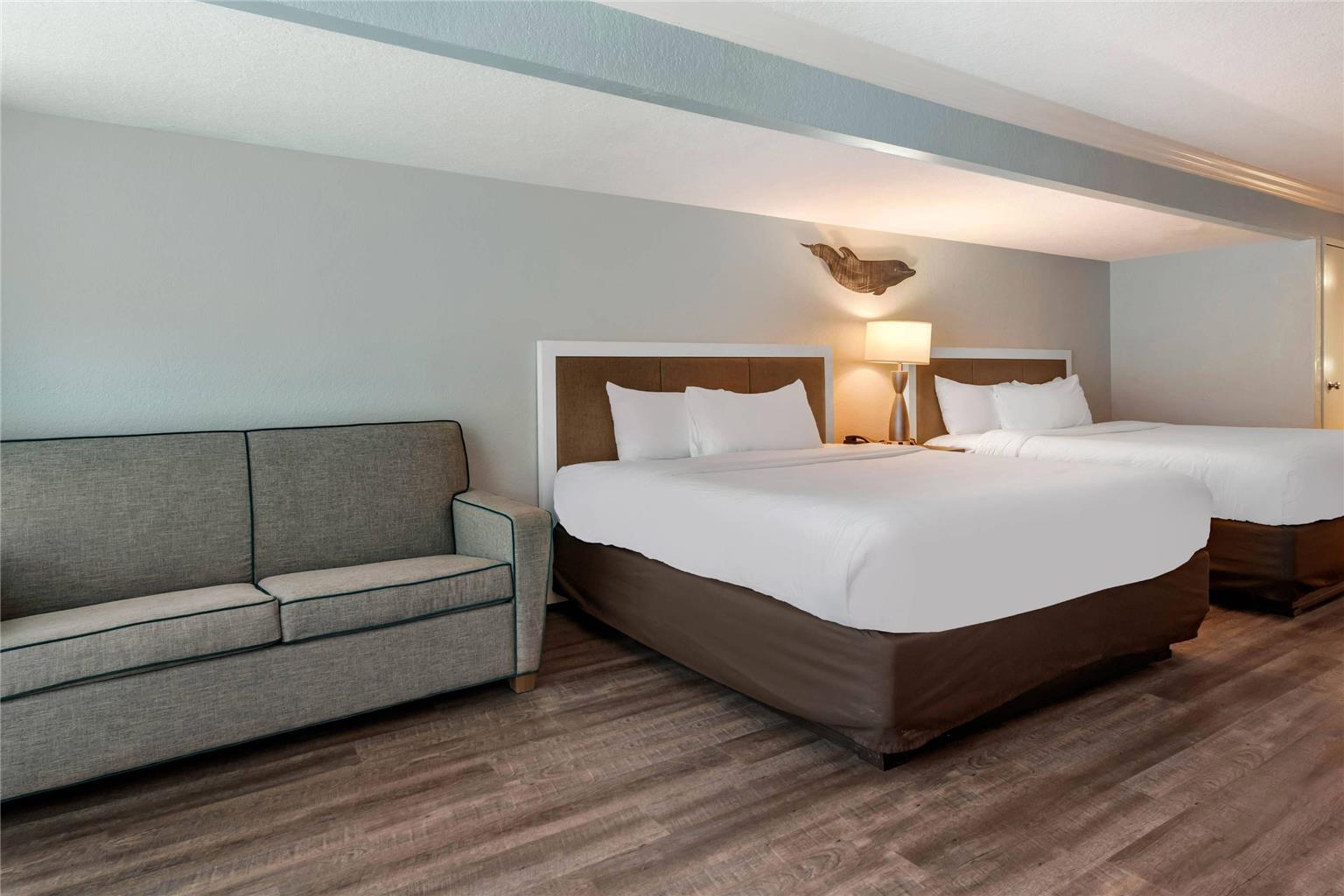 Dolphin Sands Clearwater Beach an Ascend Collection Hotel - photo 23