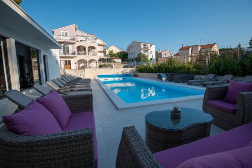 Apartmani Villa Lavanda II — 4-Star Luxury Hotel in Brodarica, Croatia