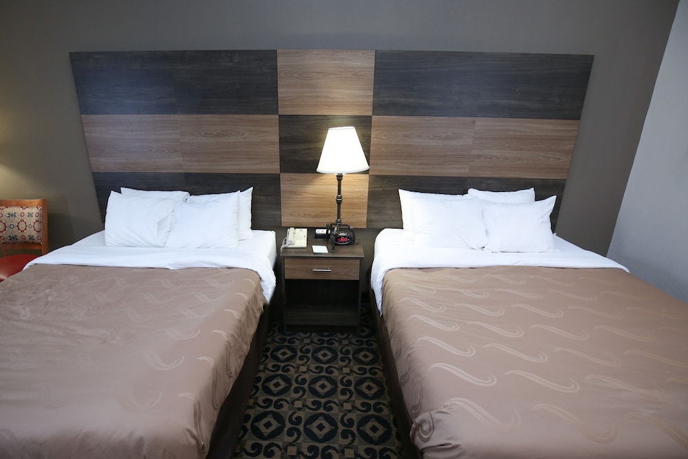 Quality Inn & Suites Boone University Area - photo 18