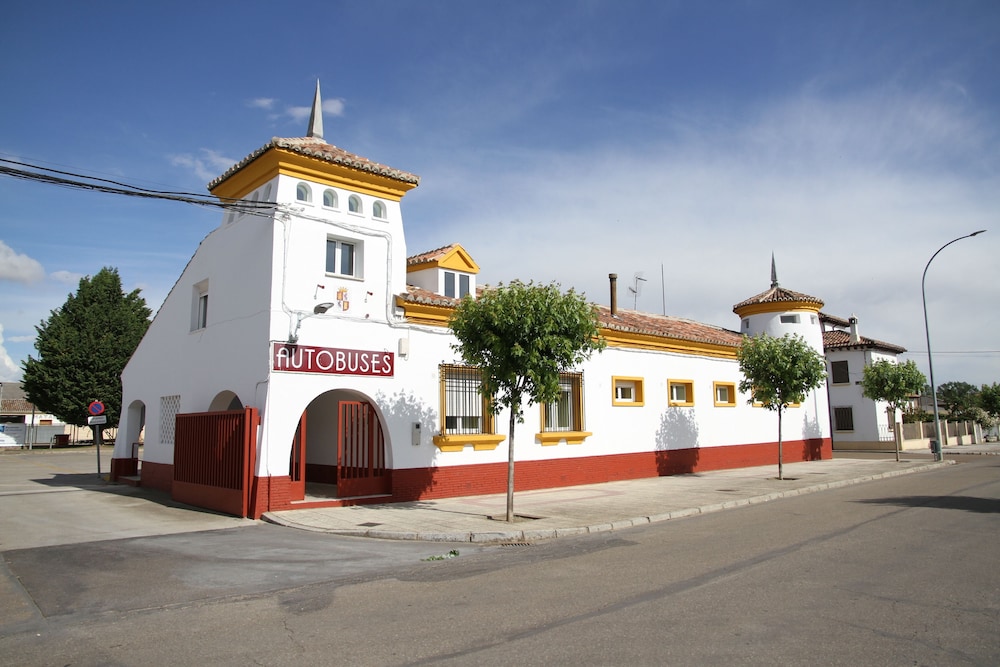 El Albergue de Herrera pet-friendly hotel Herrera De Pisuerga