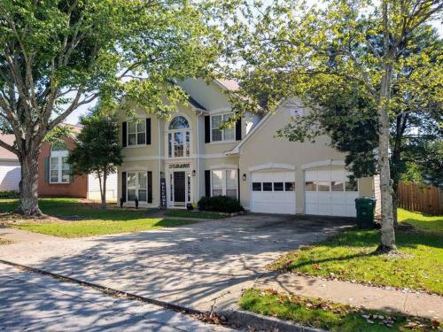 Spacious 2 Story 4 5 Bdms 3 Baths Near Stadiums in Marietta, United States