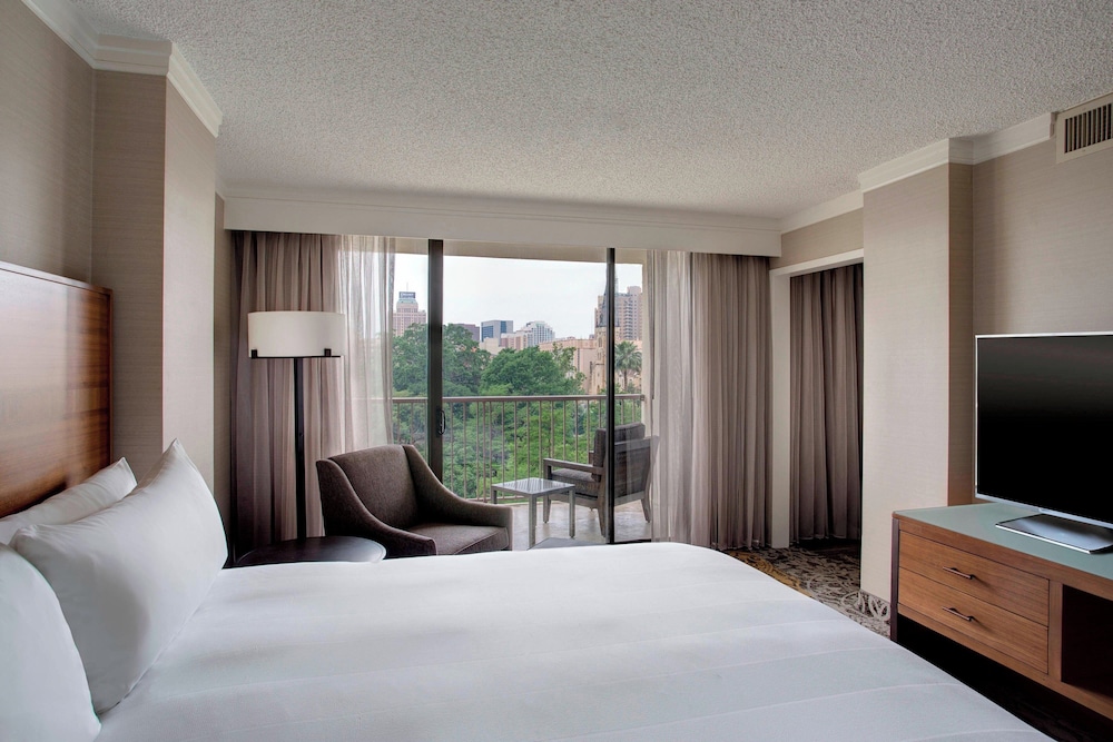 Marriott San Antonio Riverwalk - photo 12