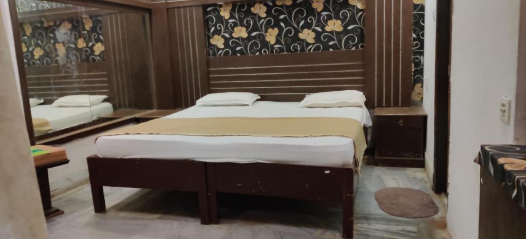 Goroomgo The Royal Puri - last minute hotel in Puri