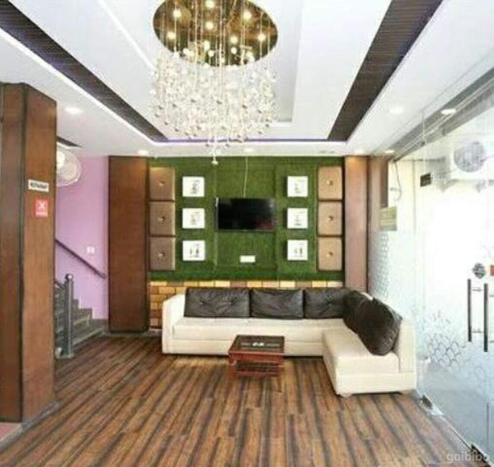 Aa Hotels in Kharar, India