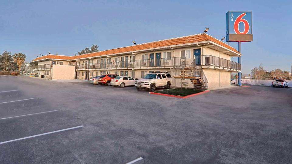 Motel 6 Lancaster CA - photo 2
