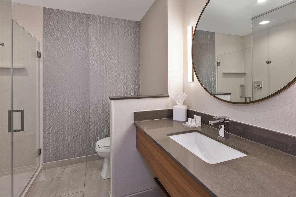 Fairfield Inn & Suites by Marriott Grand Rapids North - photo 20