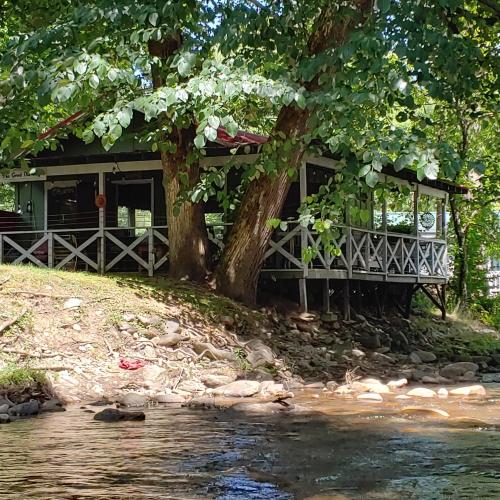 Rolling Brook Inn - photo 24
