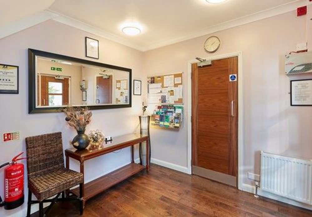 Conifers Guest House — 4-Star Luxury Hotel in Oxford, United Kingdom