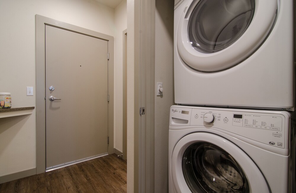 Capitol Hill Suites by Luxe Hubs - photo 54
