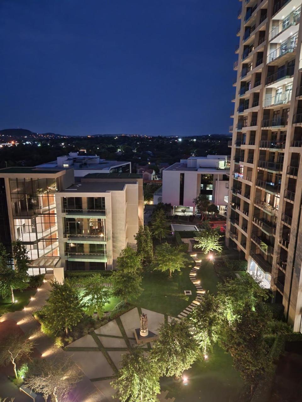 Menlyn Maine Residences 721 — 4-Star Luxury Hotel in Pretoria, South Africa