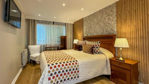 Hotel Puerta del Lago in Puerto Varas, Chile