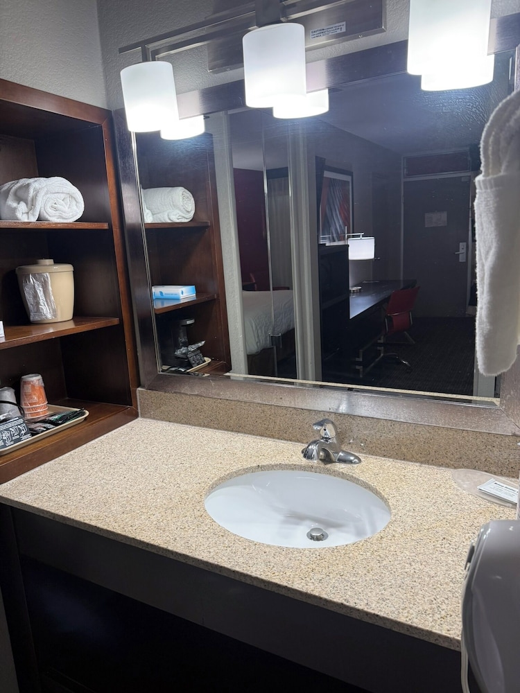 Sonesta Essential Rapid City - photo 20