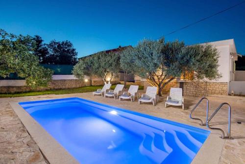 Villa Cecilia — 4-Star Luxury Hotel in None, Croatia