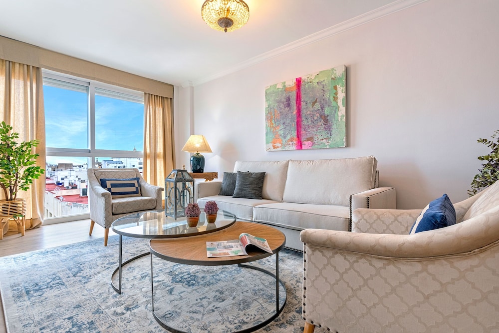 Genteel Home San Pablo — 4-Star Luxury Hotel in Sevilla, Spain