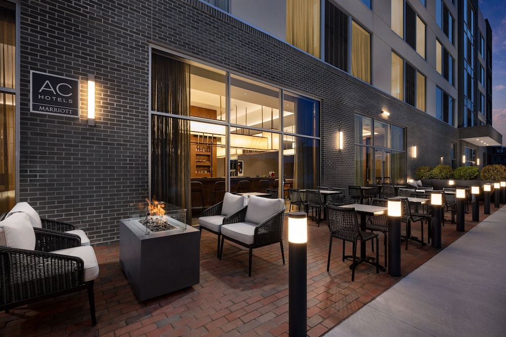 AC Hotel Newtown Square - photo 23