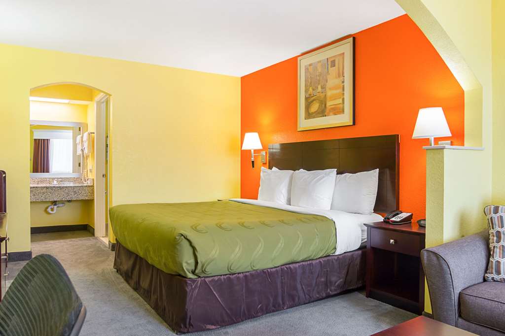 Quality Inn Carthage - photo 18