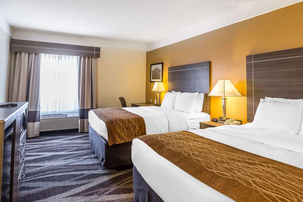 Comfort Inn near Frost Bank Center - photo 8