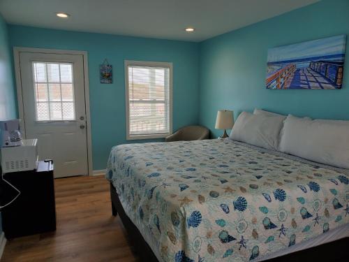 The Savannah Inn - photo 41