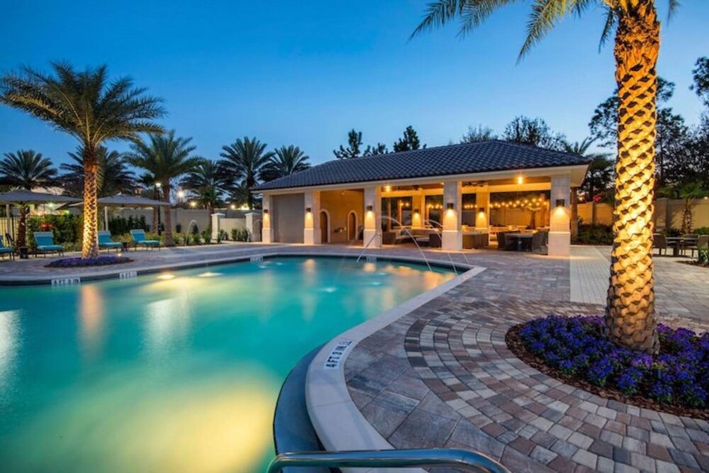 Sonoma Resort 3800 Oakville Avenue — 4-Star Luxury Hotel in Kissimmee, United States