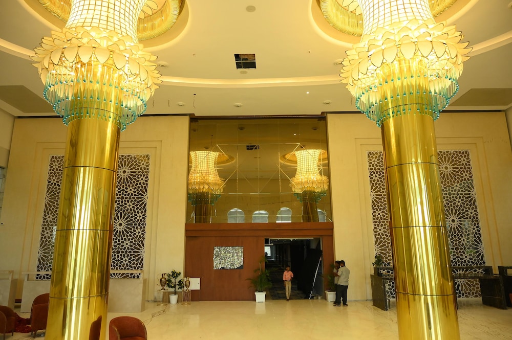Maniratna Resort — Amravati