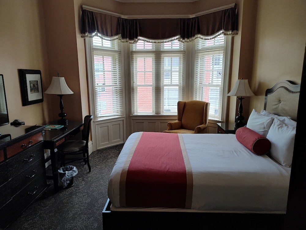 Mansions on Fifth Hotel - photo 29