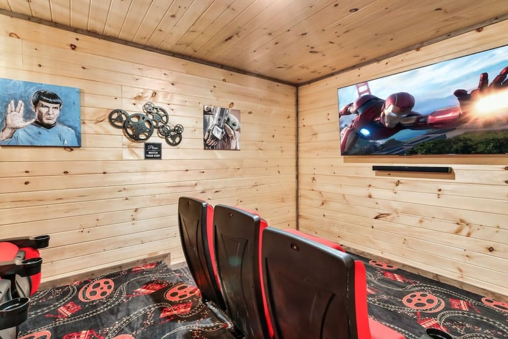 Tranquil Mountain Getaway By Ghosal Luxury Lodging - photo 37