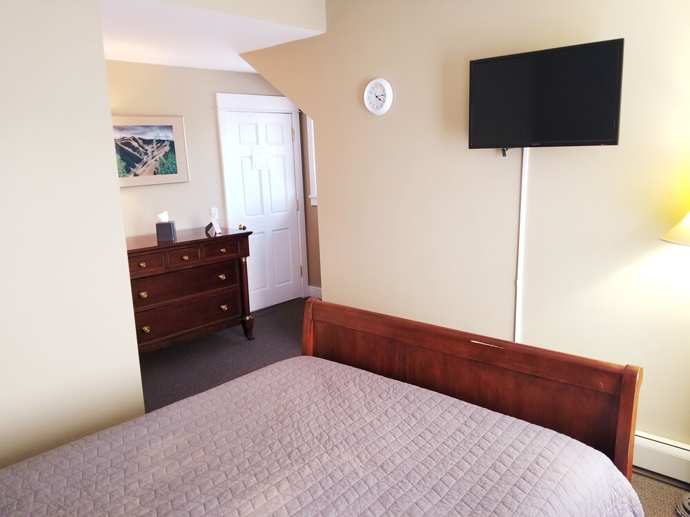 The Inn At Ellsworth Estate - photo 19