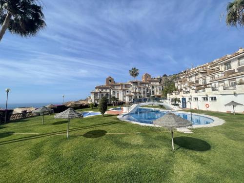 PUSHE Marina del Este Beach & Sport 2 — 4-Star Luxury Hotel in La Herradura, Spain