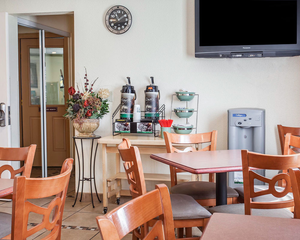 Quality Inn & Suites Toppenish Yakima Valley - photo 9