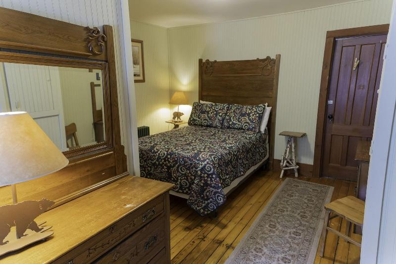 The Woods Inn - photo 26