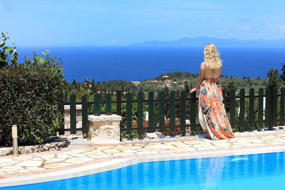 Villas Goudis — 4-Star Luxury Hotel in Lefkada, Greece