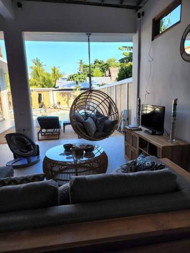 Rumah Tara Modern 3 bedroom pool and garden villa in Gili Air — 4-Star Luxury Hotel in Gili Air, Indonesia