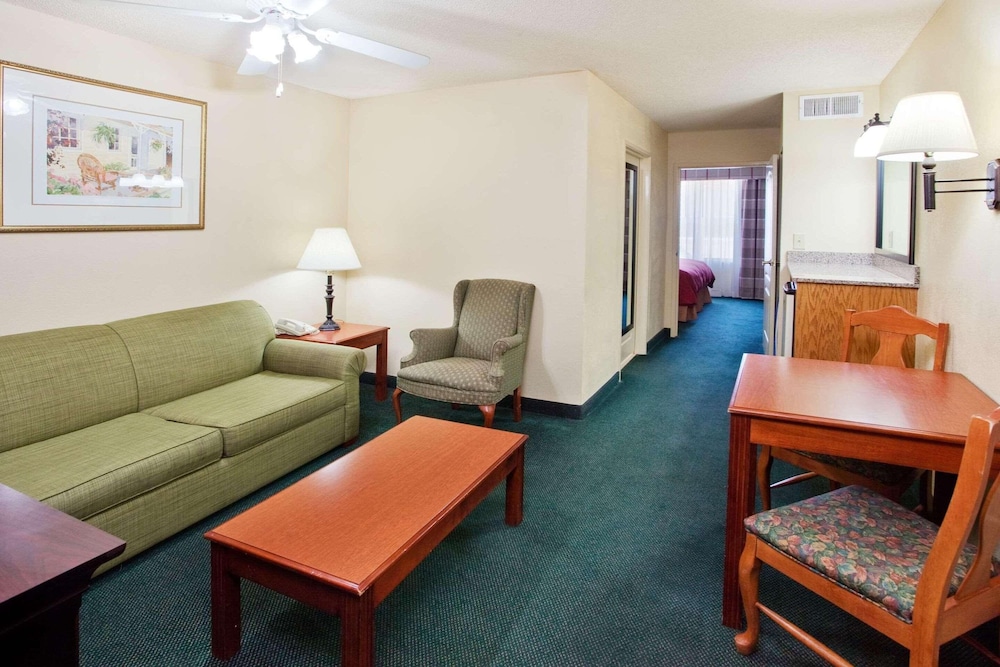 Country Inn & Suites by Radisson Hiram GA - photo 7