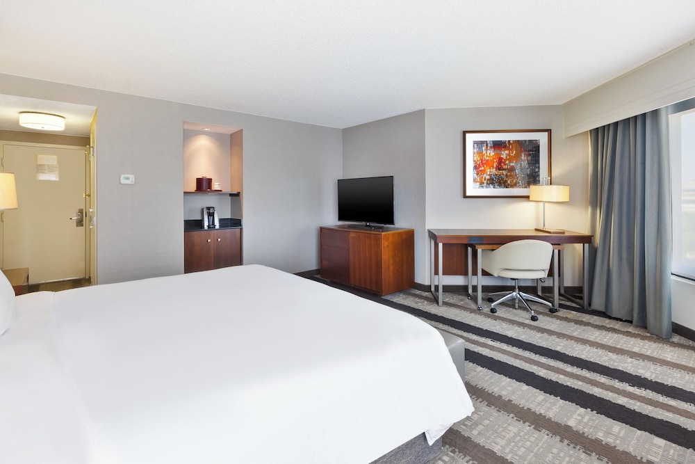 Crowne Plaza Dulles Airport by IHG - photo 38