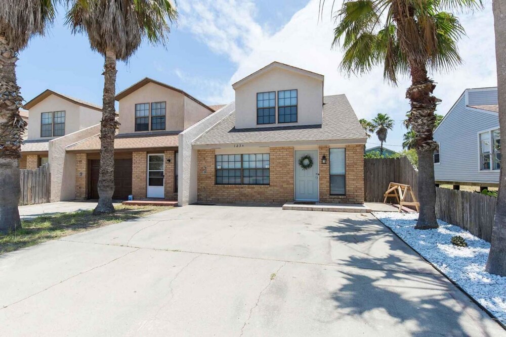 Treasure Island Townhouse — 4-Star Luxury Hotel in South Padre Island, United States